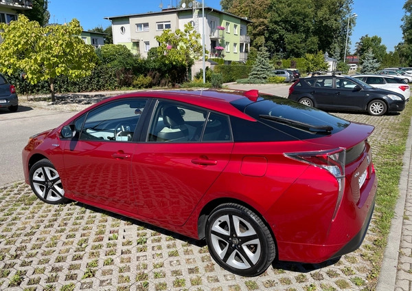 Toyota Prius cena 79900 przebieg: 69265, rok produkcji 2016 z Chorzów małe 211